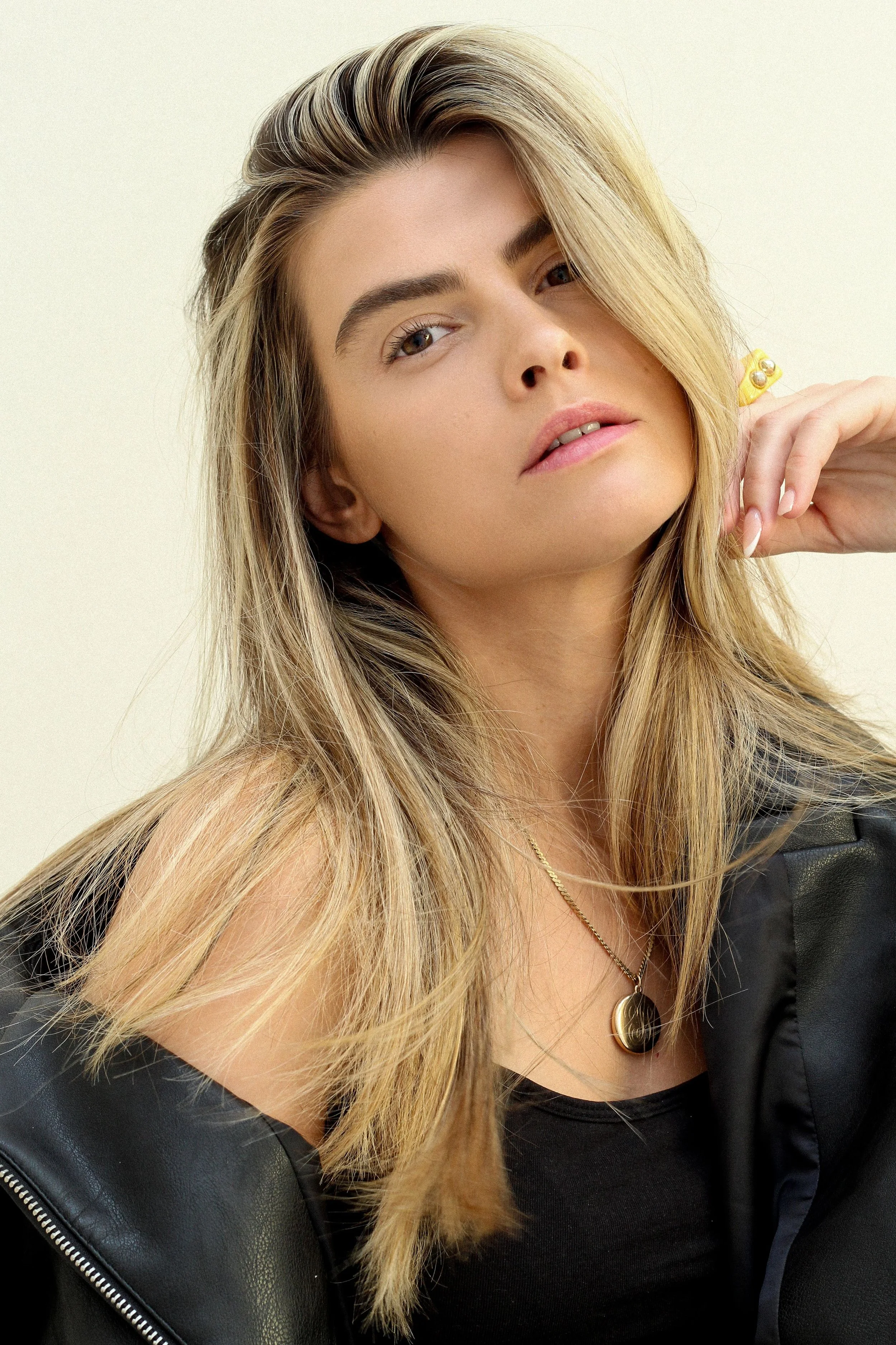 1-maria-main-book.jpg