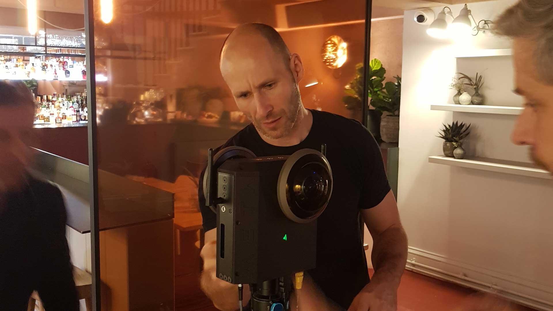 Sebastian Hagemeister with the Meta Camera in the new Penny cafe and bar.