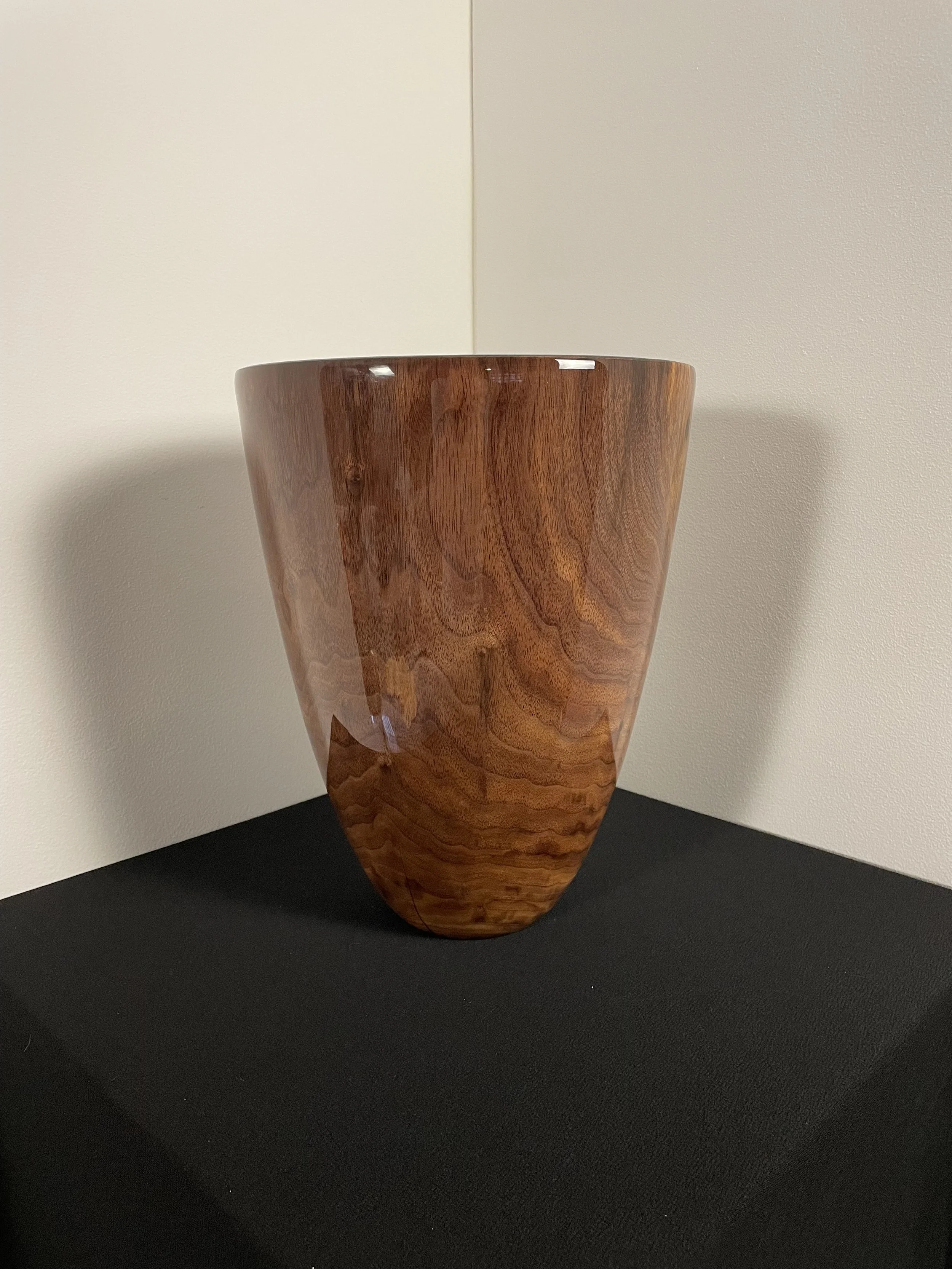 Black Walnut (Juglans nigra) Pearl Series — J. Ruel Martin