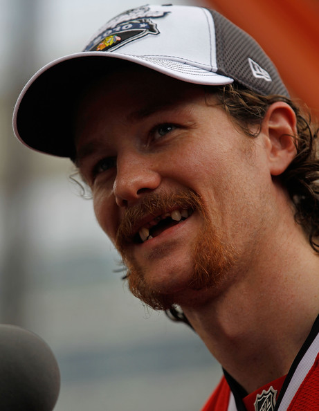 Chicago Blackhawks defenseman Duncan Keith said he's fine after losing  seven teeth to a puck in the mouth - ESPN