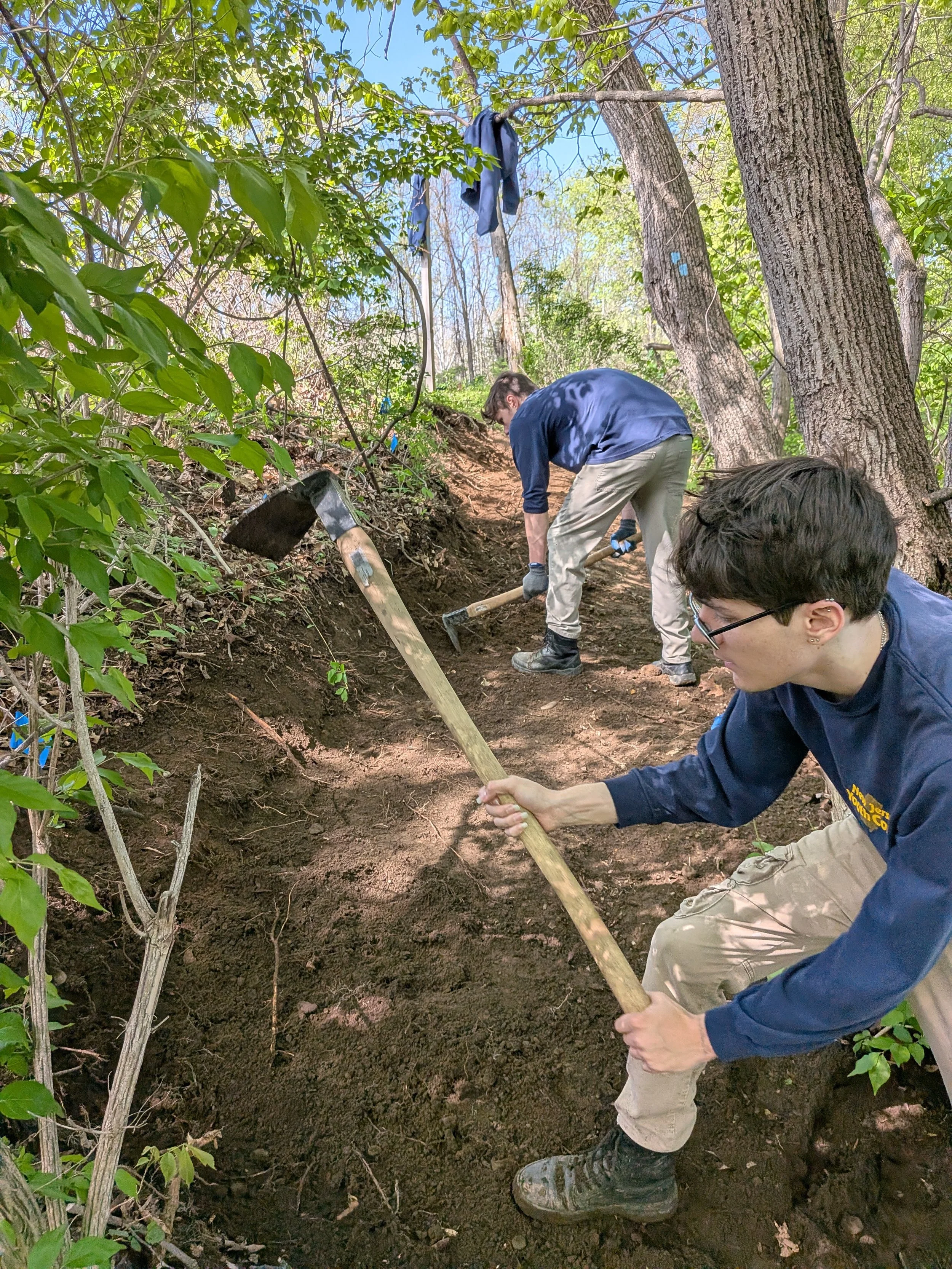 Clearing the Way: NJ Youth Corps of Phillipsburg Celebrates National Trails Day!