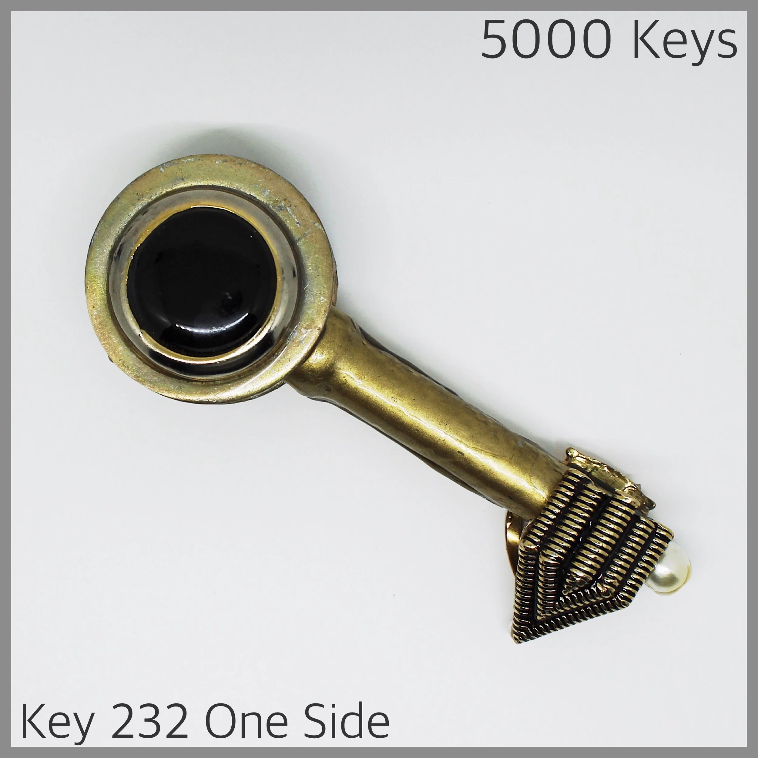 Key 232 one side - 1.JPG