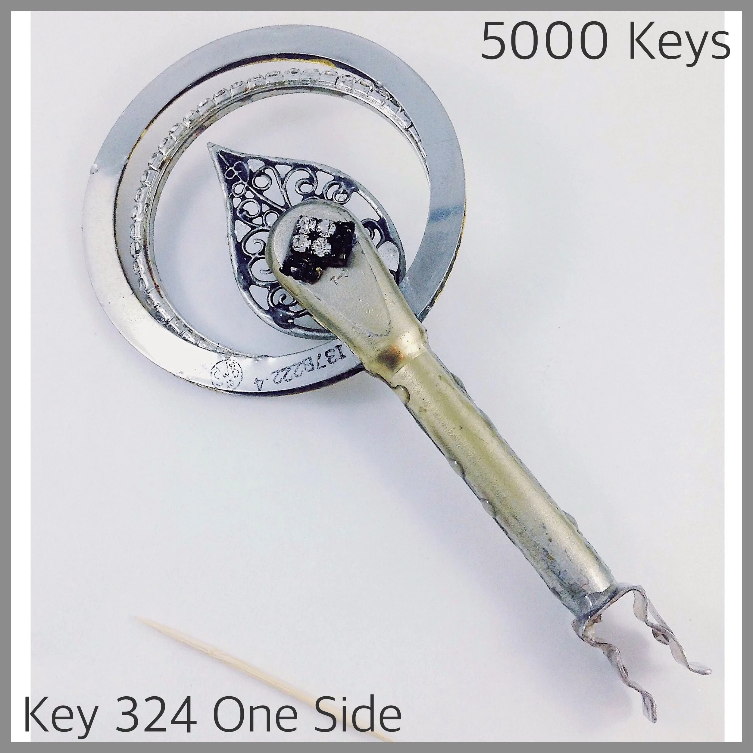 Key 324 one side - 1.JPG