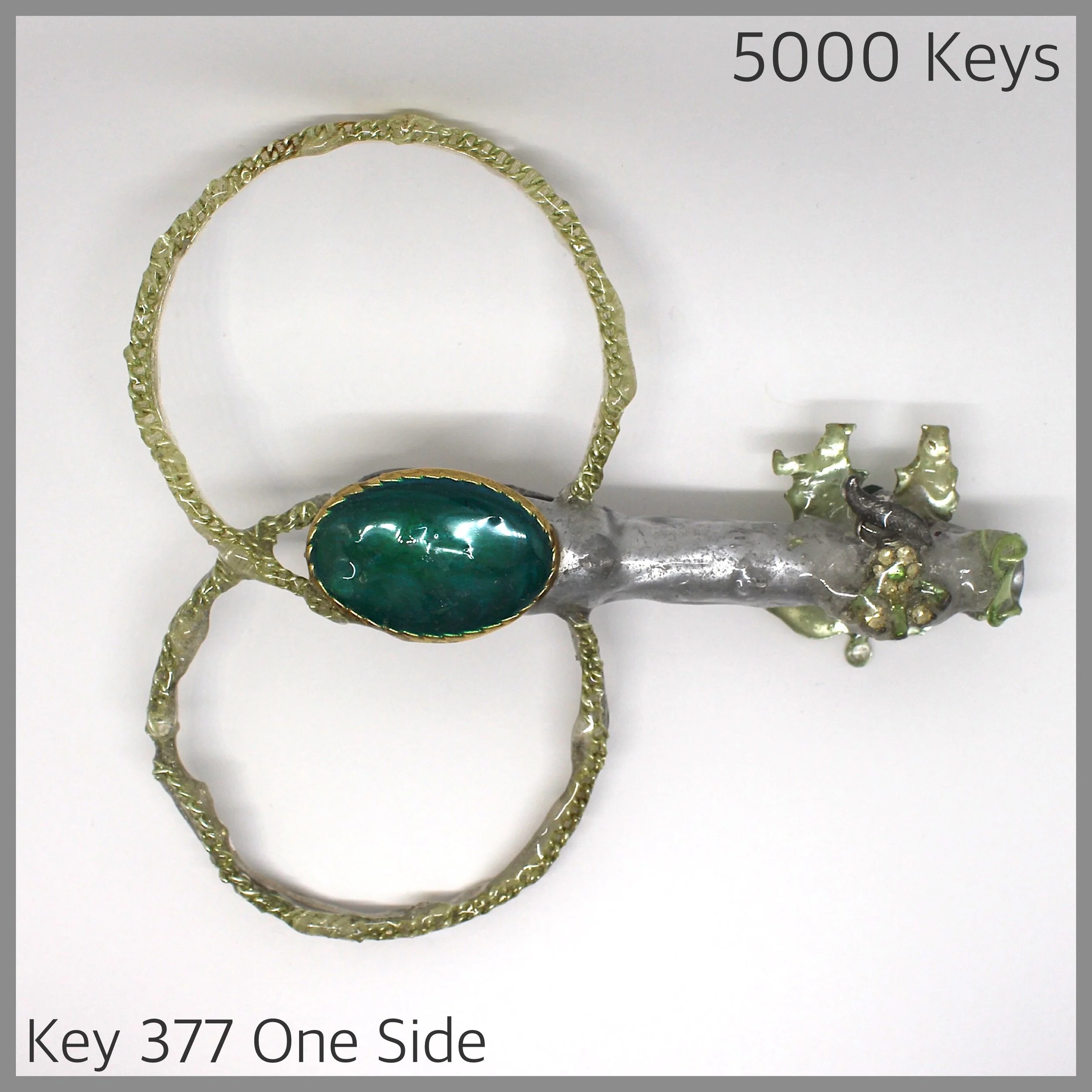 Key 377 one side - 1.JPG