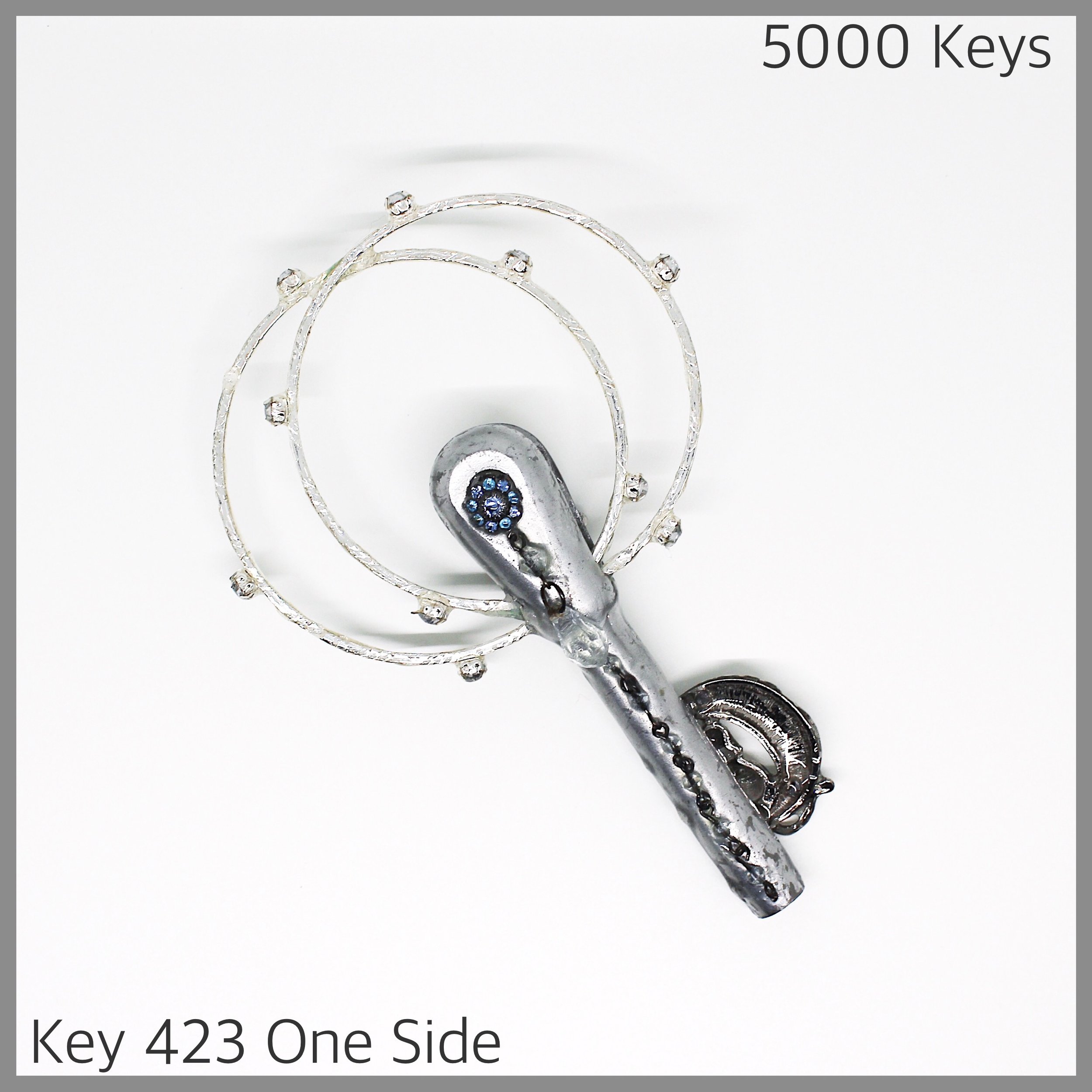 Key 423 one side - 1.JPG