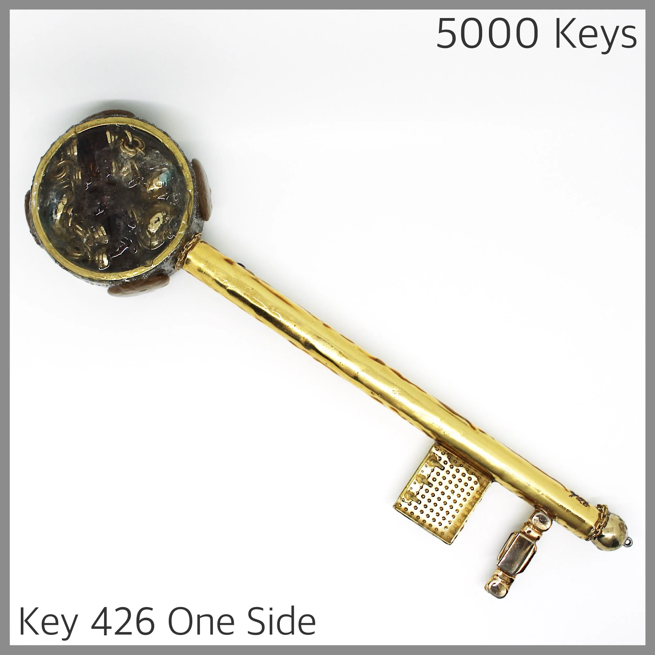 Key 426 one side - 1.JPG