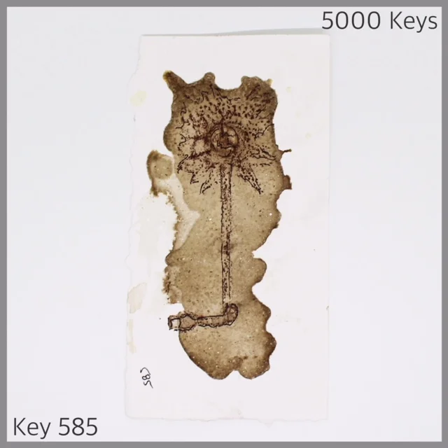 Key 585 - 1.JPG