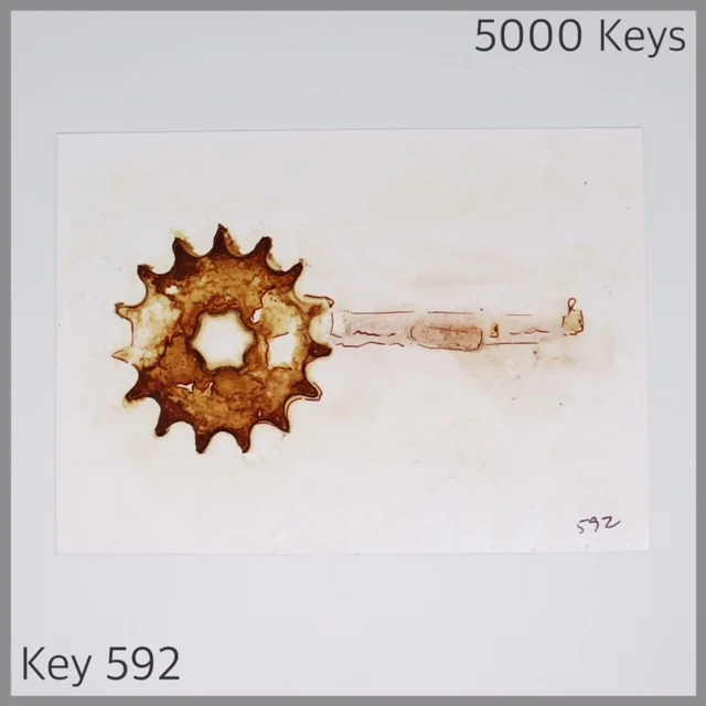 Key 592 - 1.JPG