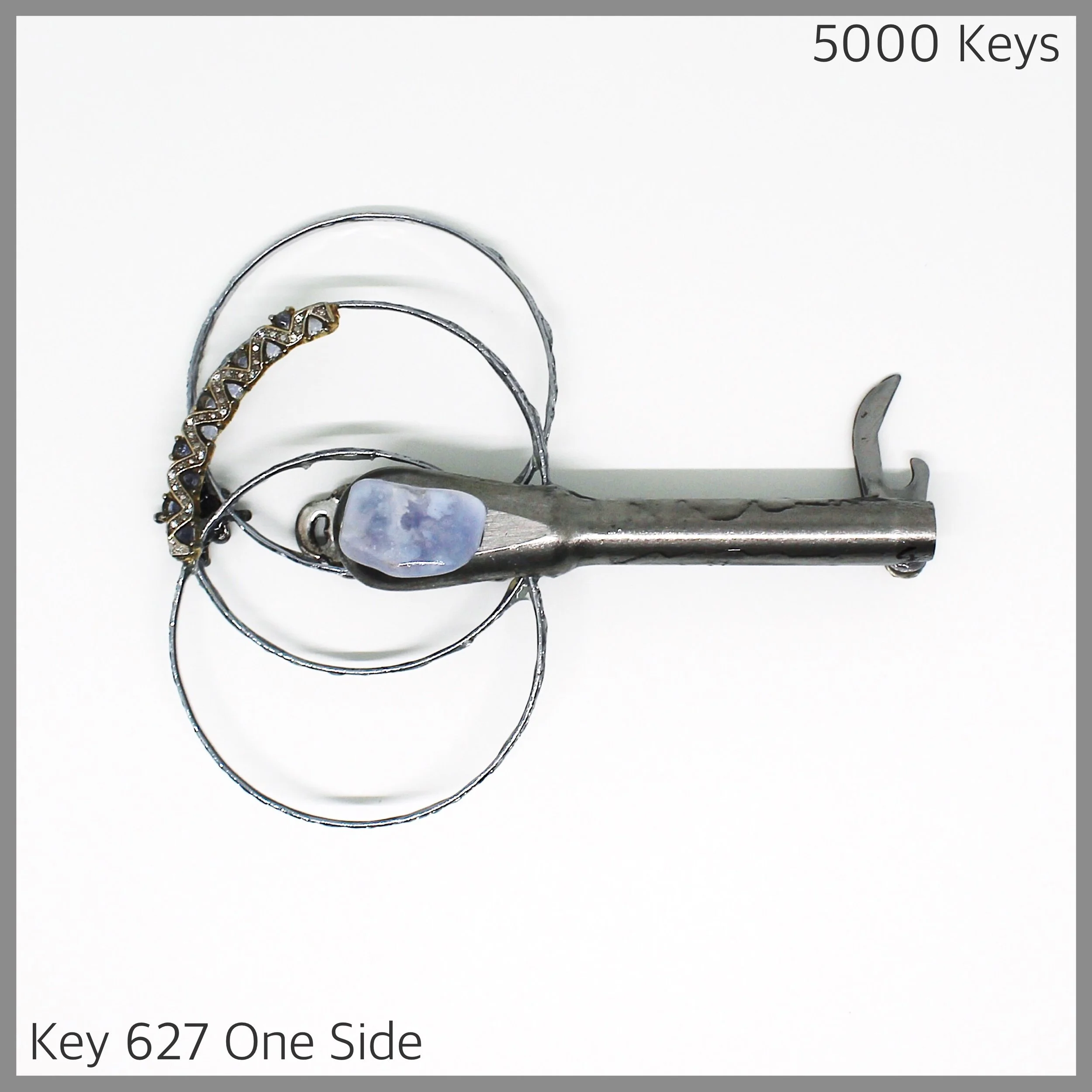 Key 627 one side - 1.JPG