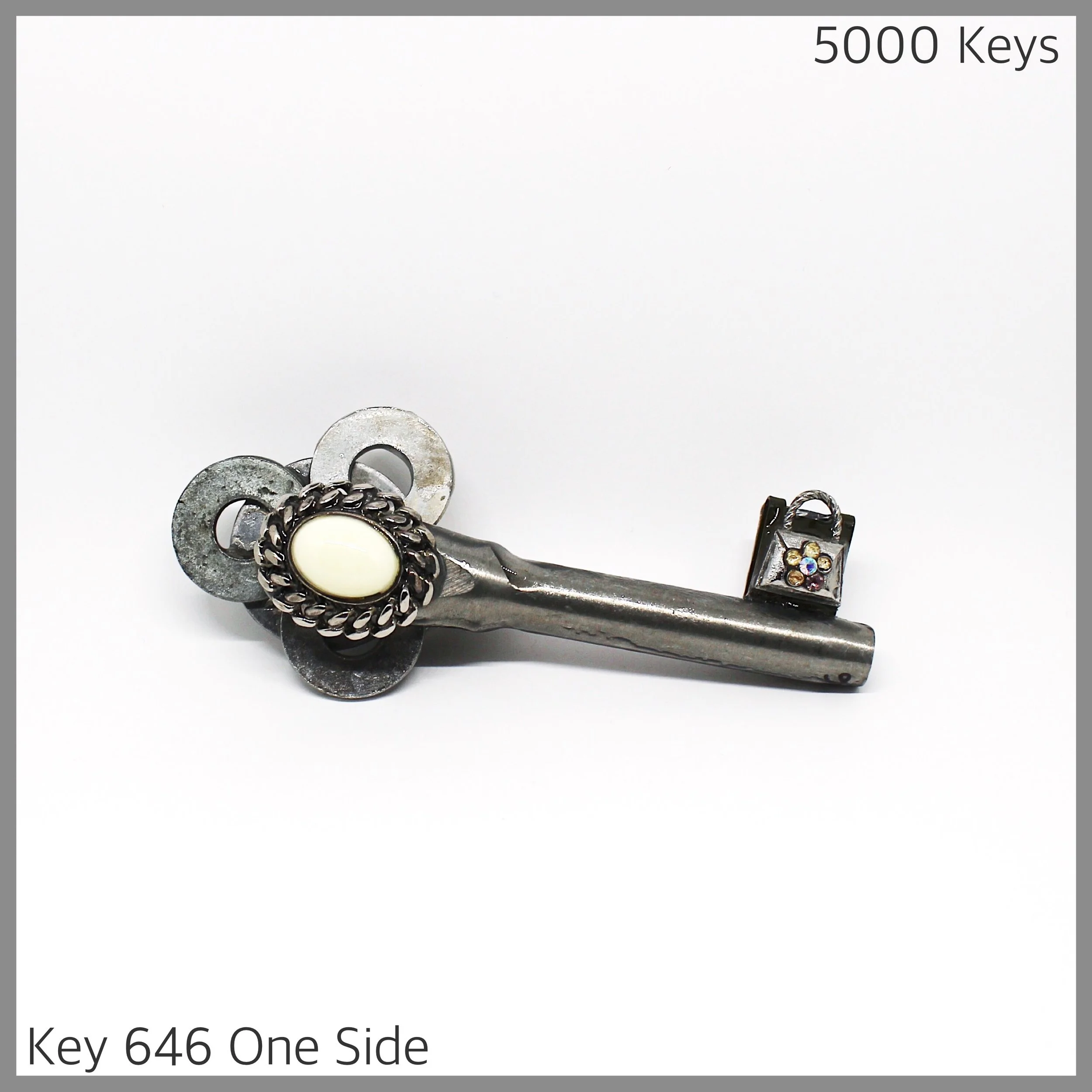 Key 646 one side - 1.JPG