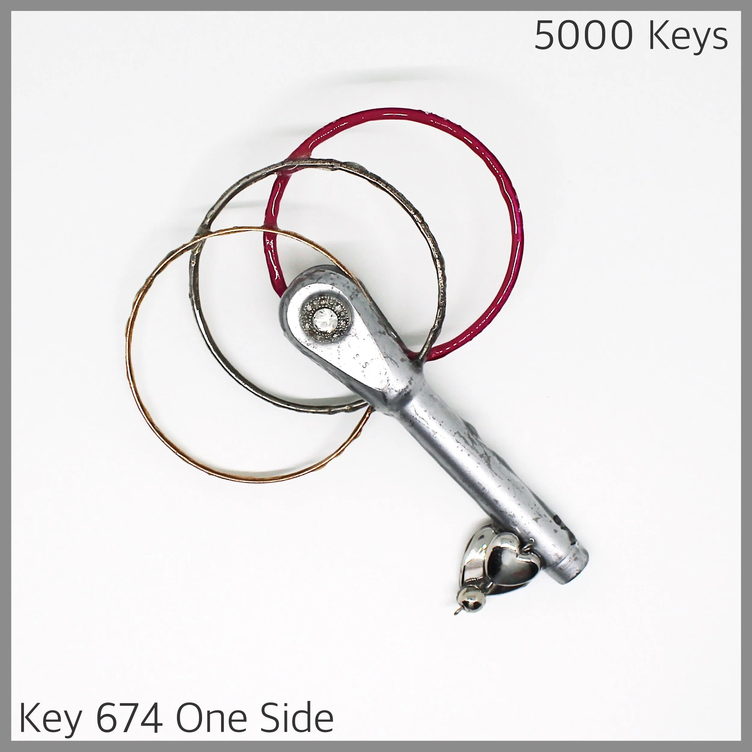 Key 674 one side - 1.JPG