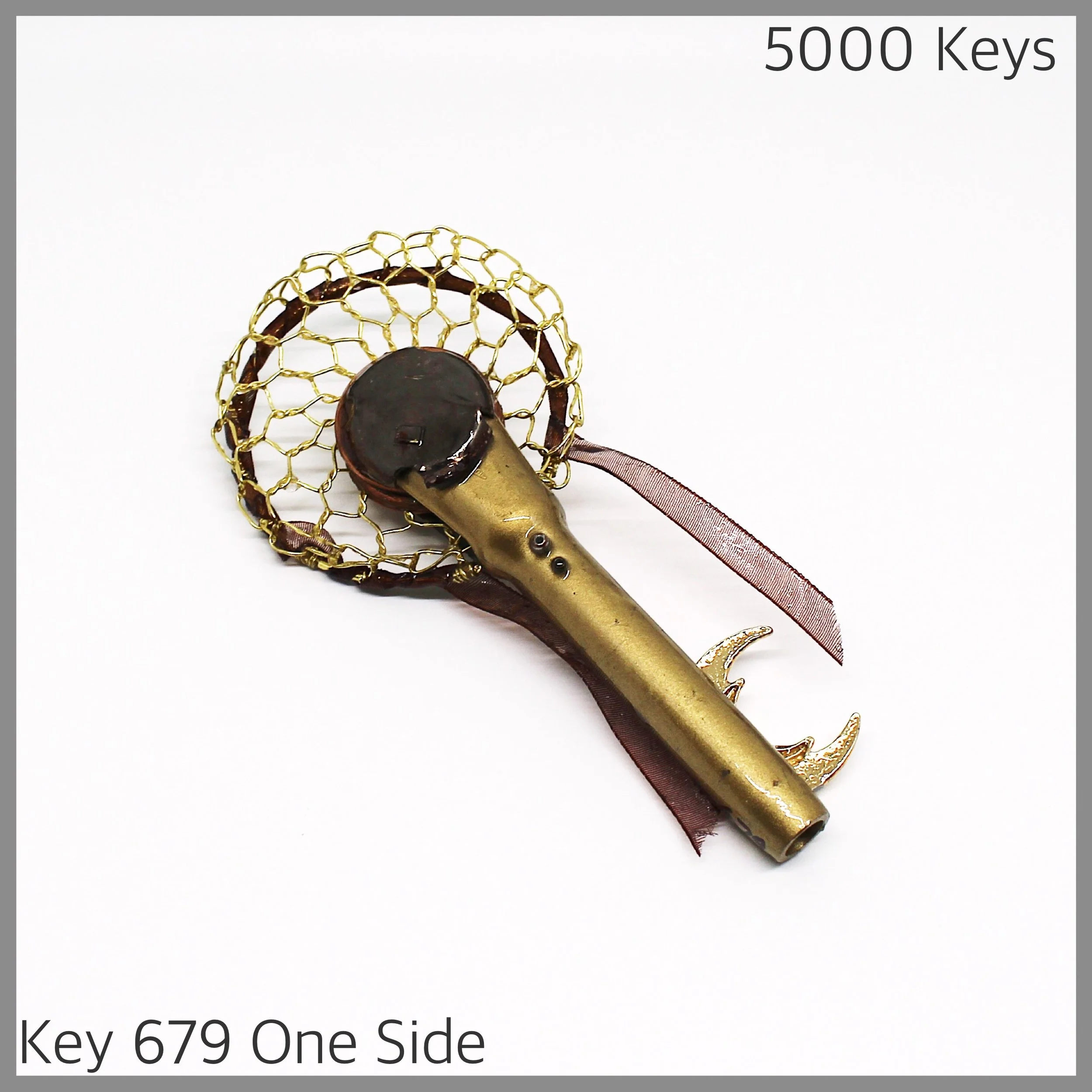 Key 679 one side - 1.JPG