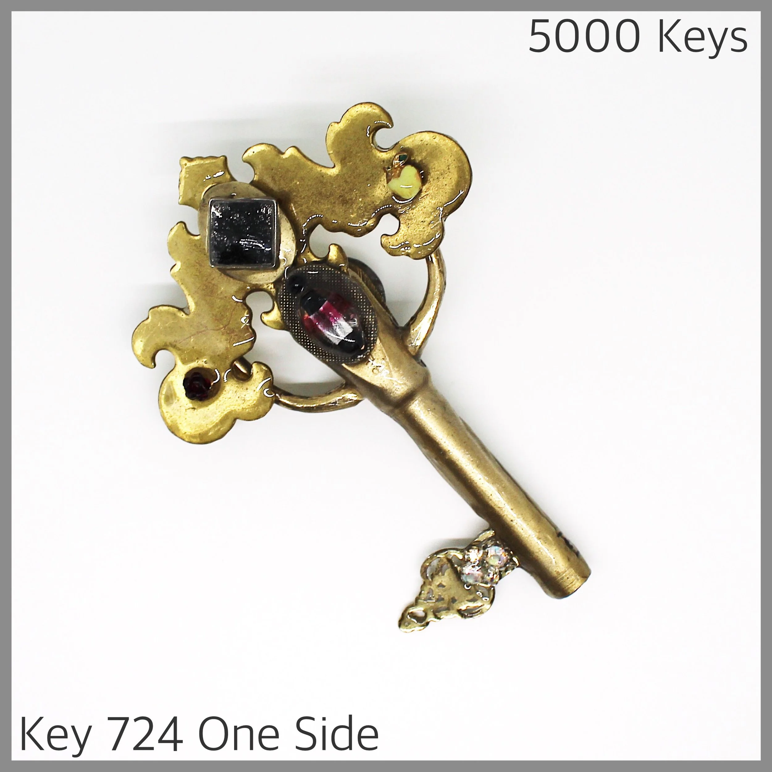 Key 724 one side - 1.JPG