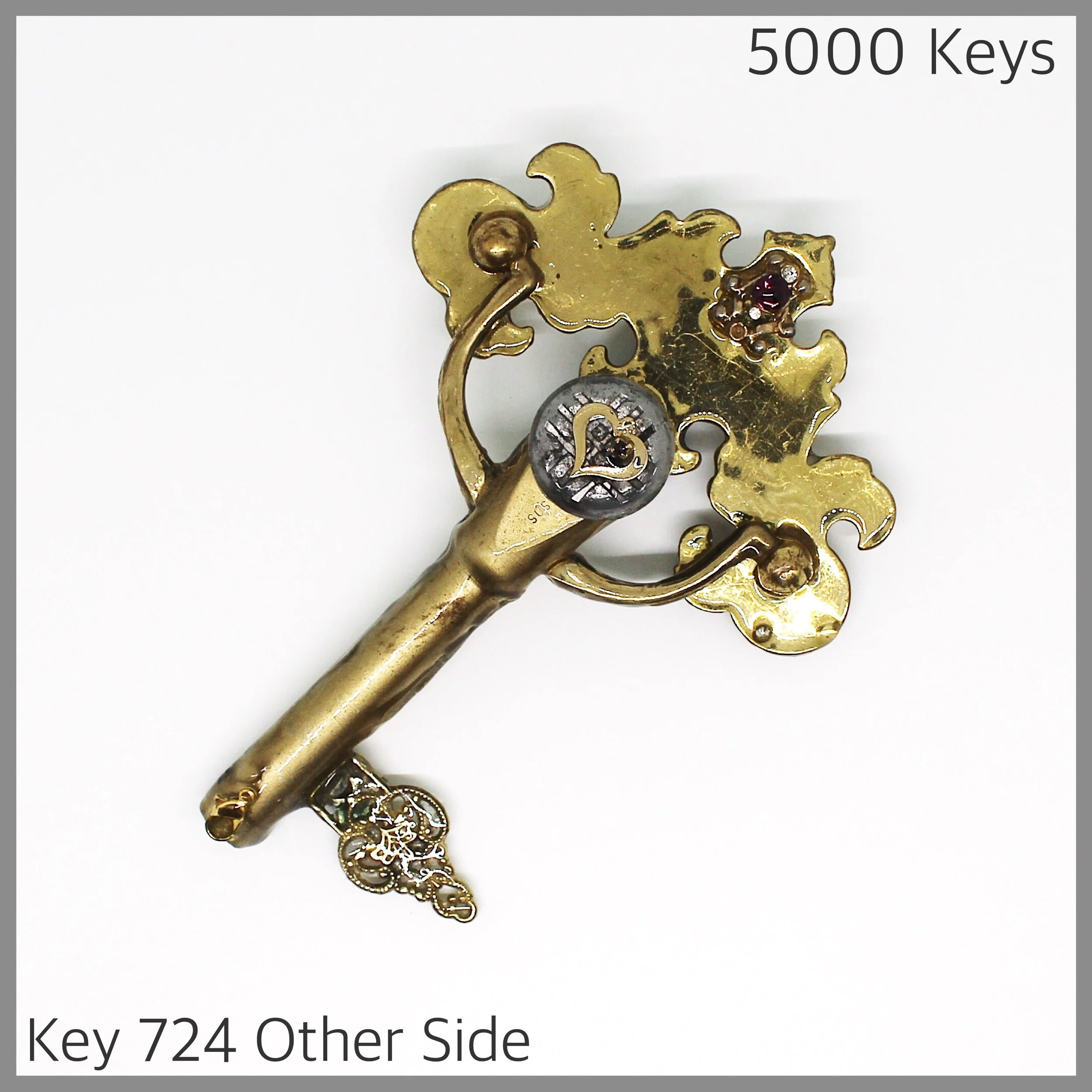 Key 724 other side - 1.JPG