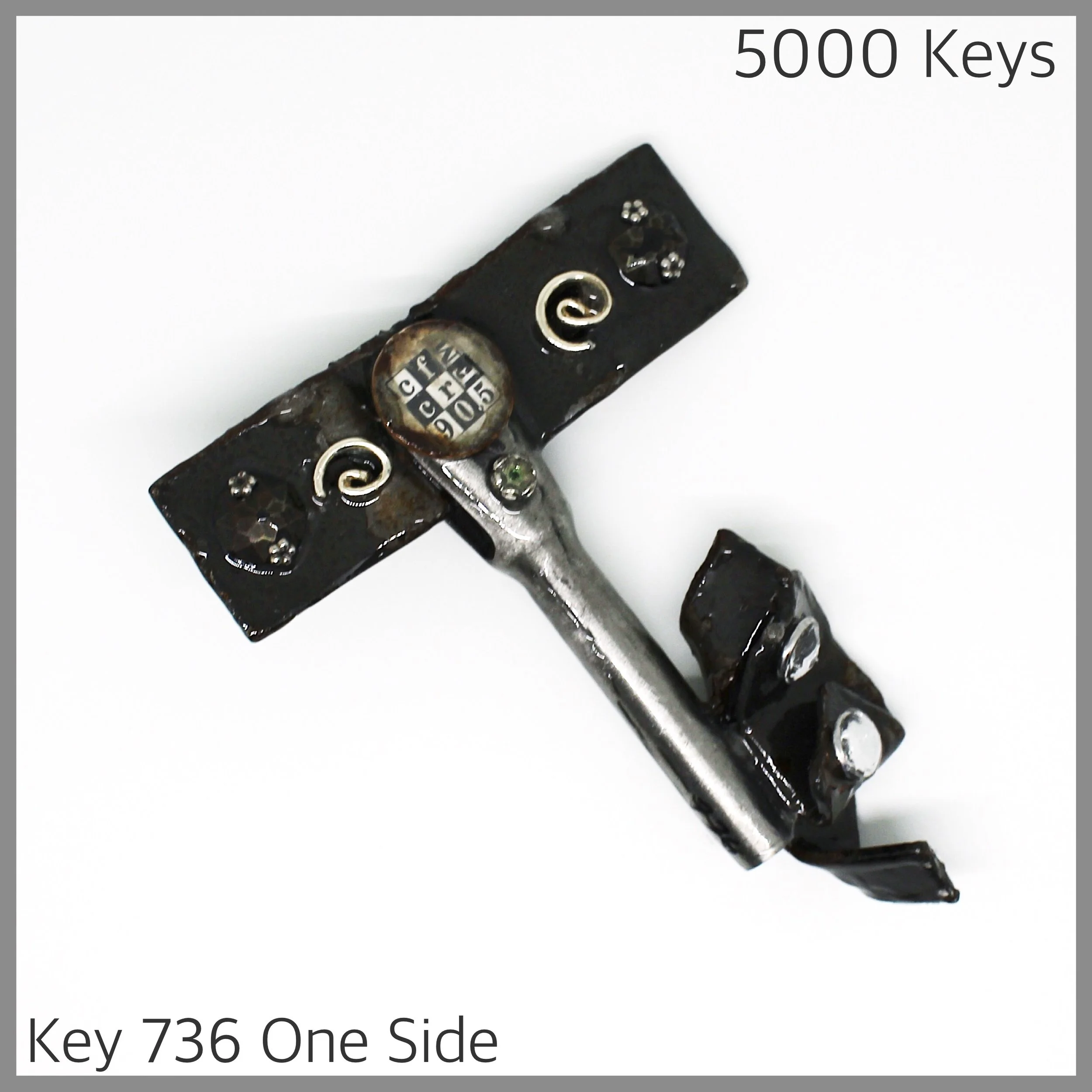 Key 736 one side - 1.JPG