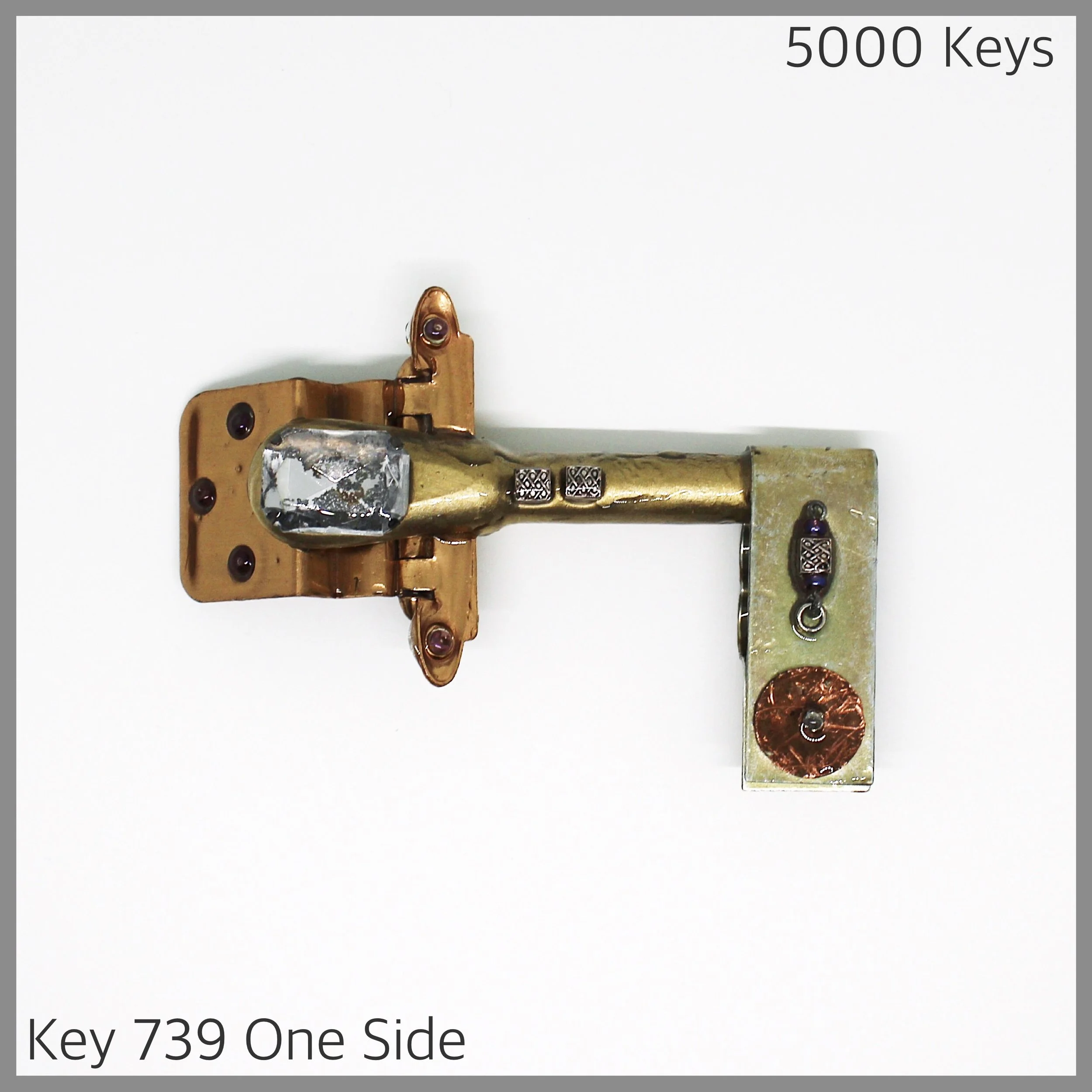 Key 739 one side - 1.JPG