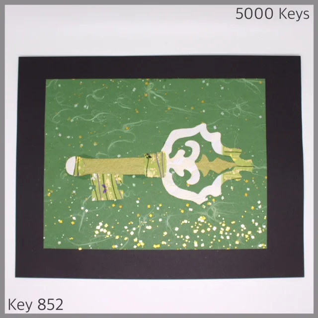 Key 852 - 1.JPG
