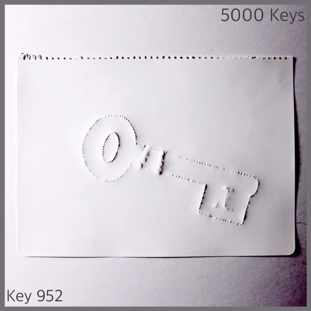 Key 952 - 1.JPG