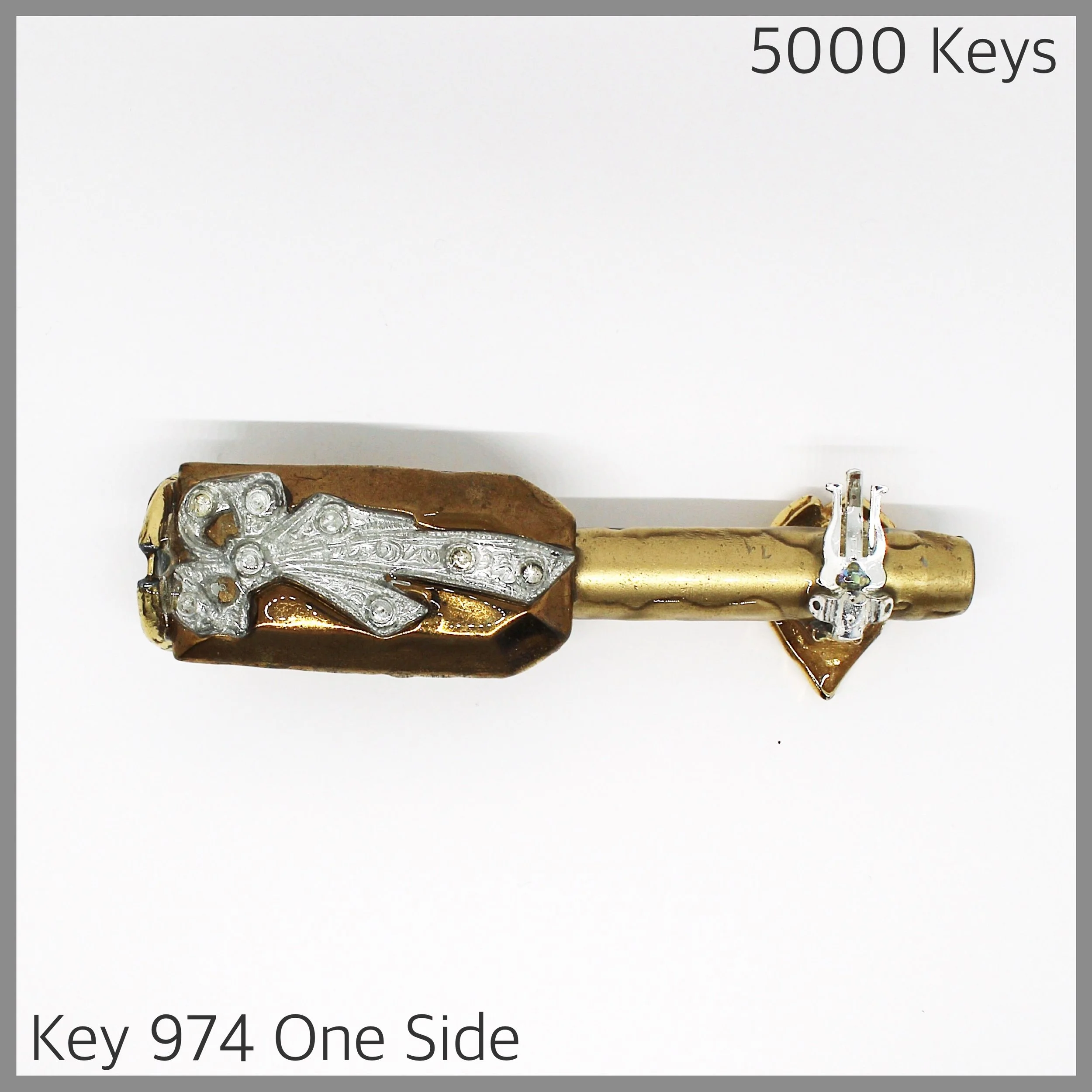 Key 974 one side - 1.JPG