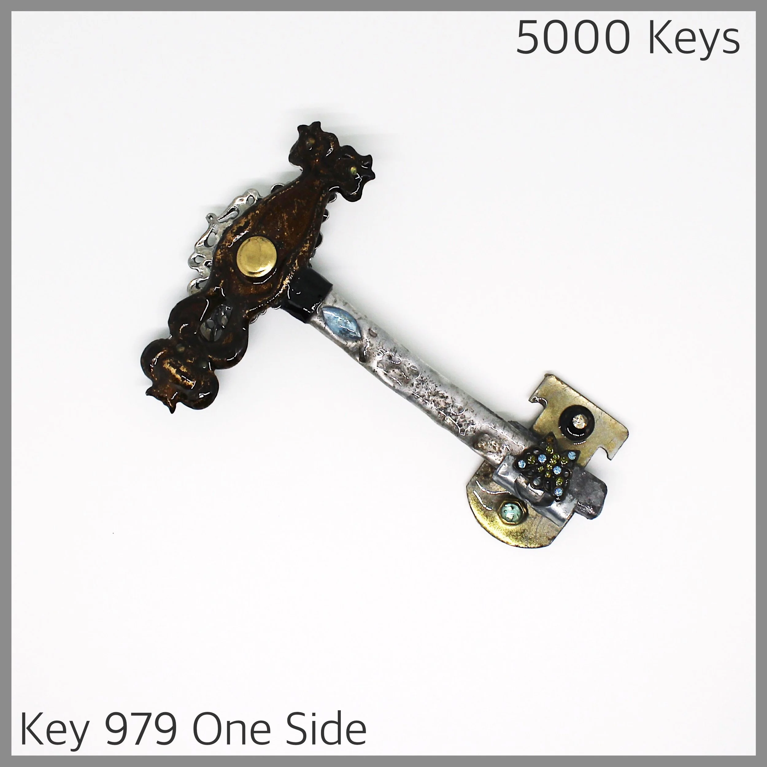 Key 979 one side -1.JPG