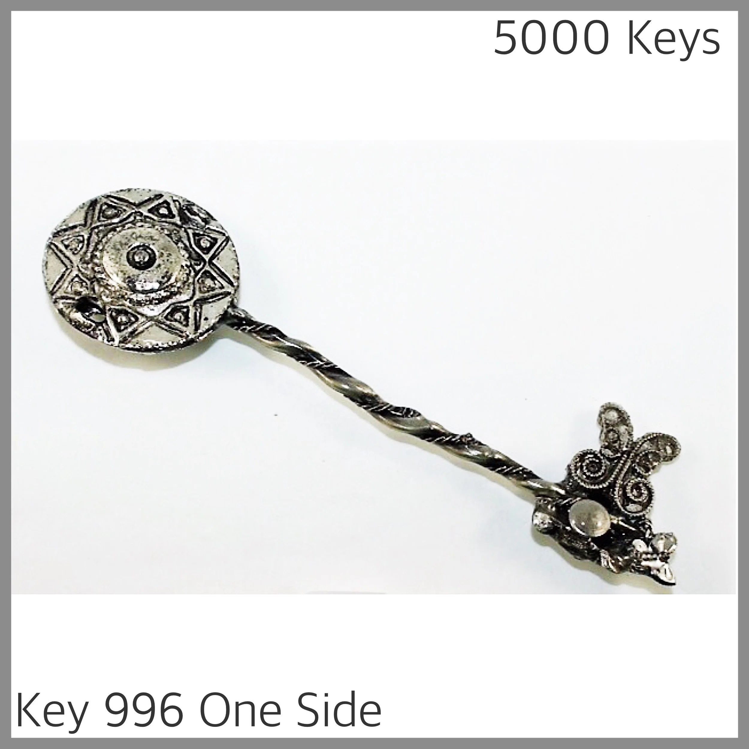 Key 996 one side - 1.JPG