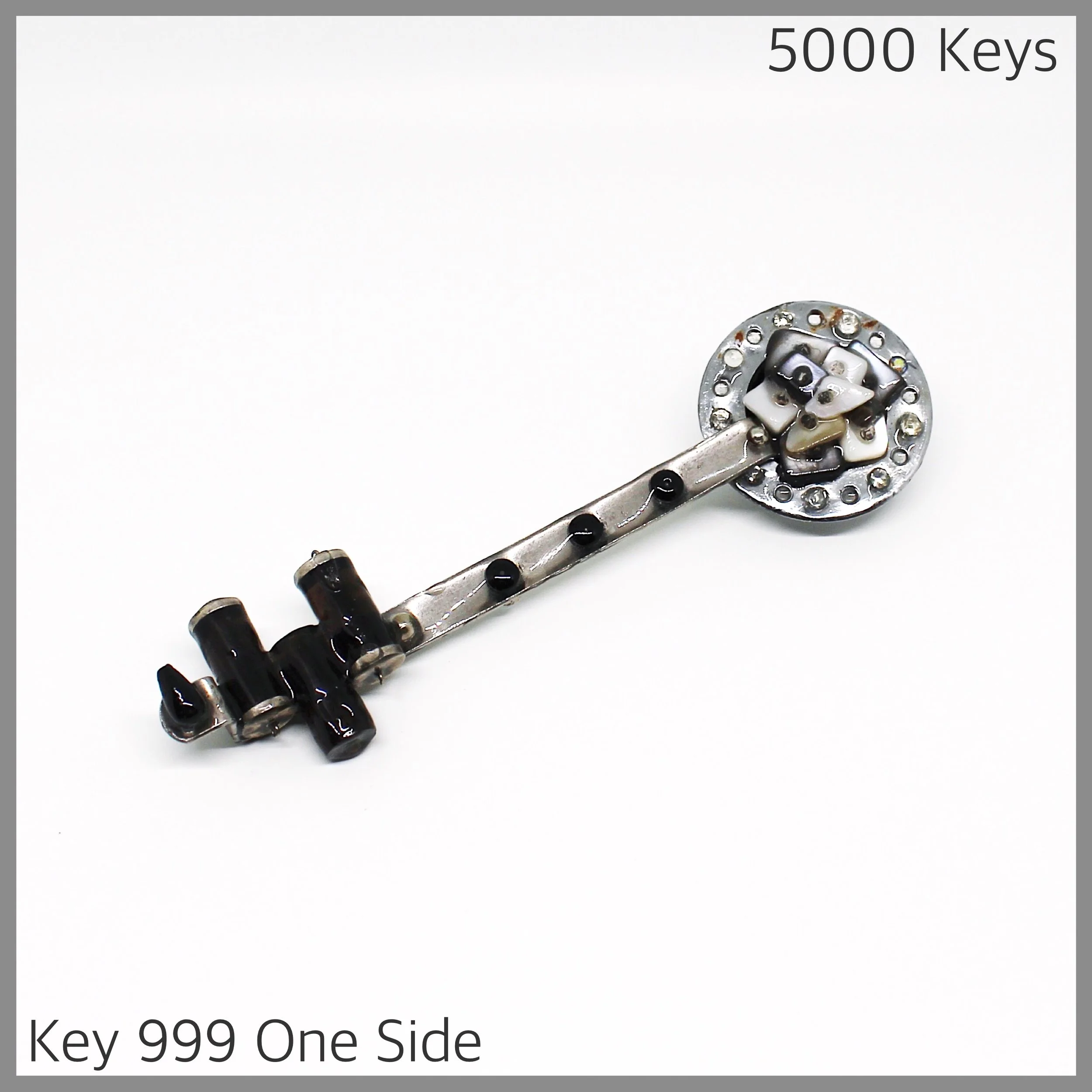 Key 999 one side - 1.JPG