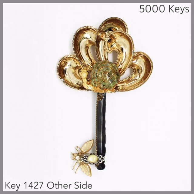 Key 1427 other side  - 1.JPG