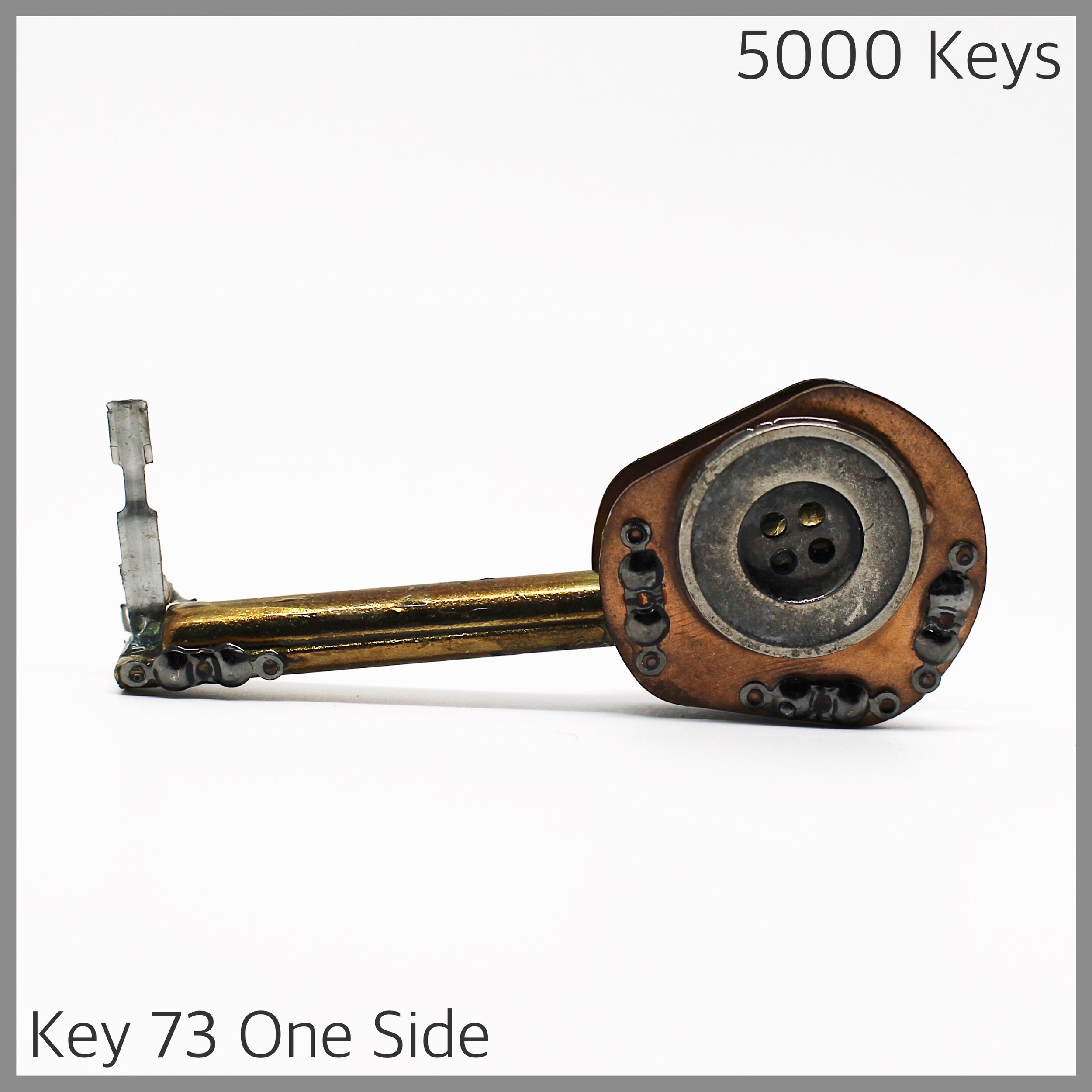 Key 73 one side - 1.JPG