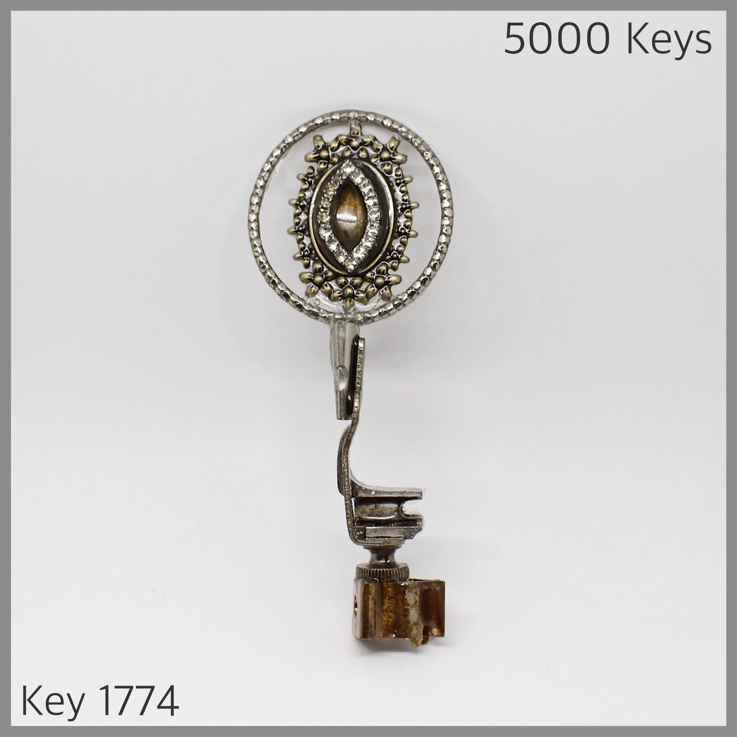 Key 1774.JPG