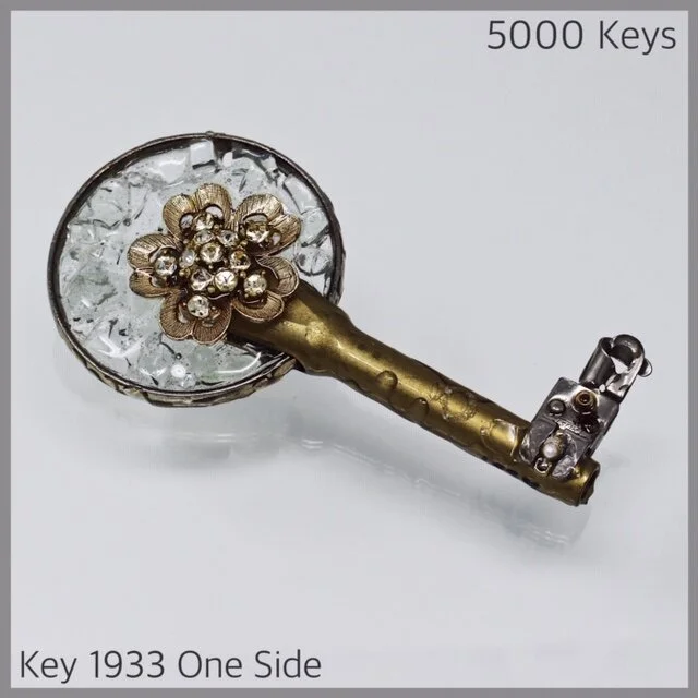Key 1933 one side.JPG