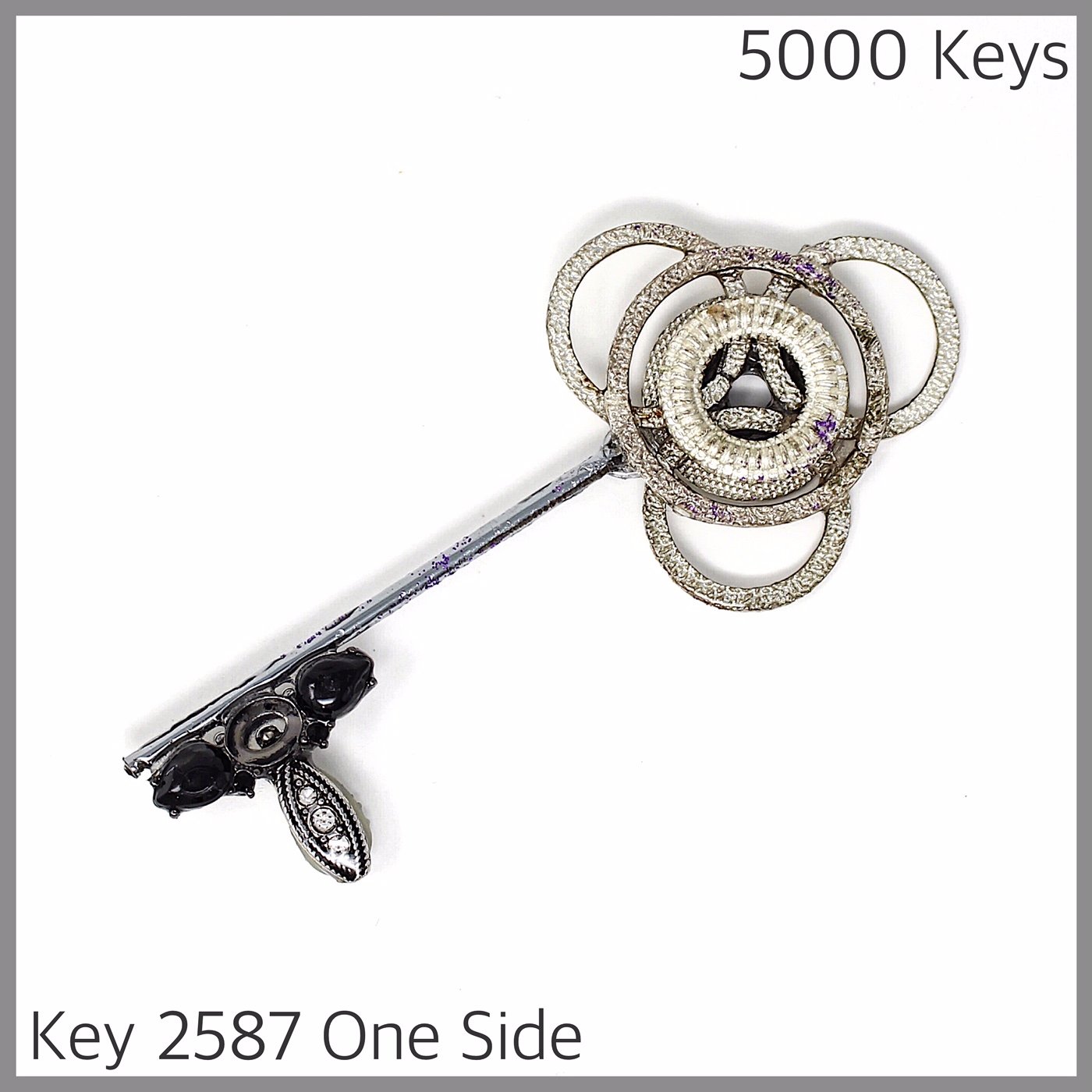 Key 2587 One Side.JPG