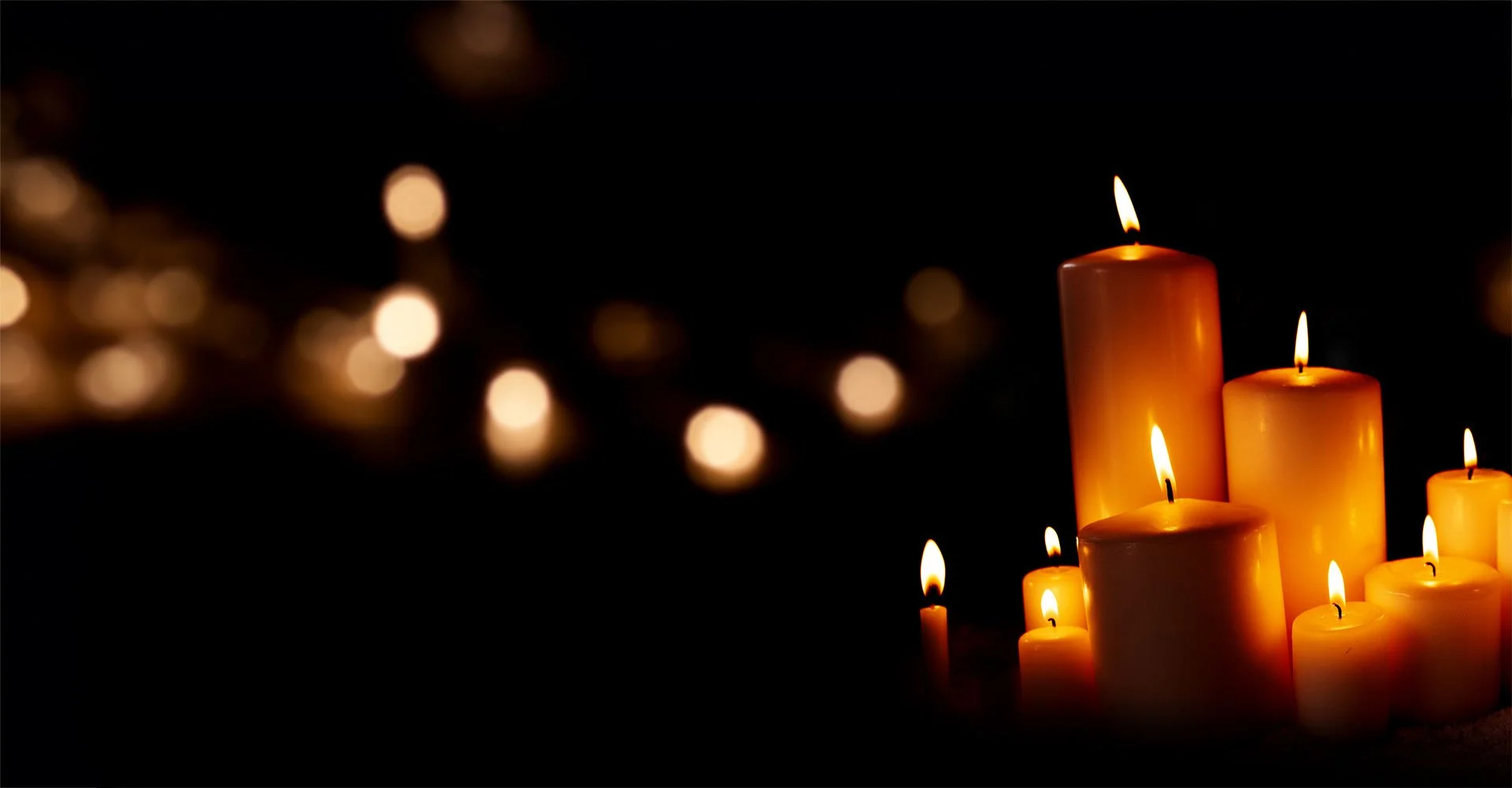  Christmas Eve Candlelight Service  24 December at 7 PM   Learn More  