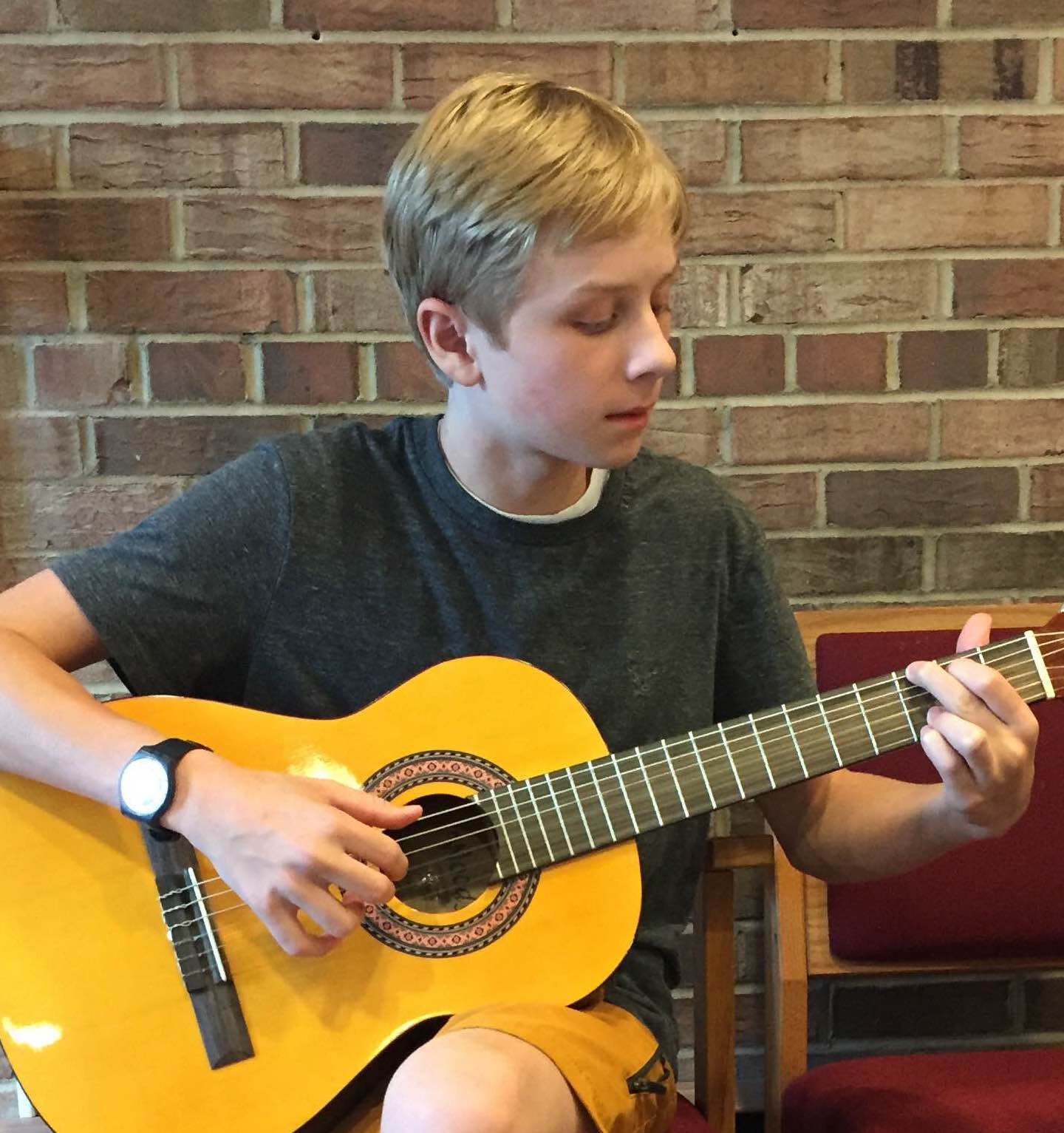   Guitar Lessons   in Mendota Heights   for beginner, intermediate, and advanced students of all ages   CALL  651-263-9475  TO SCHEDULE YOUR FIRST LESSON   REQUEST INFO  