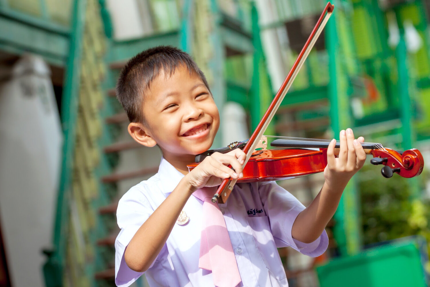   Viola Lessons   in Mendota Heights   for beginner, intermediate, and advanced students of all ages   CALL  651-263-9475  TO SCHEDULE YOUR FIRST LESSON   REQUEST INFO  