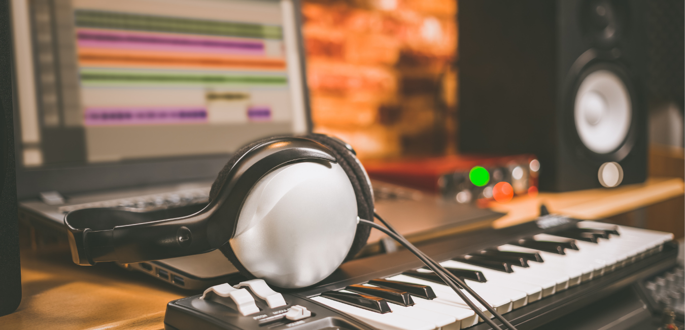   Electronic Music Composition Lessons   in Mendota Heights   for beginner, intermediate, and advanced students of all ages   CALL  651-263-9475  TO SCHEDULE YOUR FIRST LESSON   REQUEST INFO  