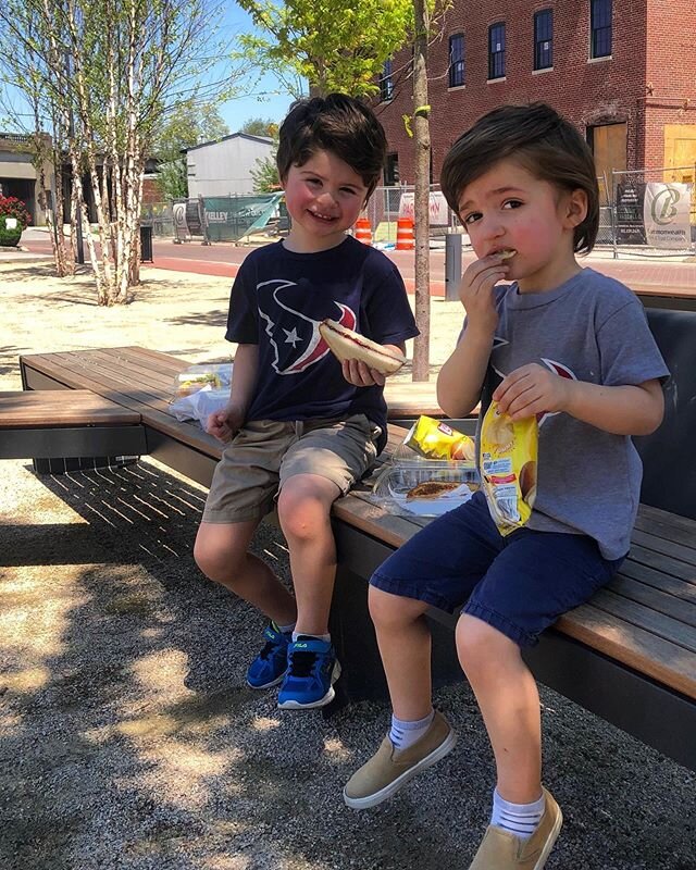 🌳☀️ These guys found a safe spot in Christy&rsquo;s Garden to enjoy some beautiful fresh air and their free kids lunch from @thecafelville this weekend. Kids eat free at The Caf&eacute; every Saturday in May with each adult entr&eacute;e purchase. C