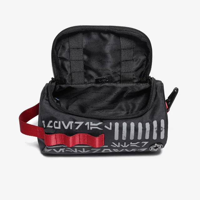 Star_Wars_Star_Destroyer_Cadet_Dopp_Kit_-_Open.jpg.webp