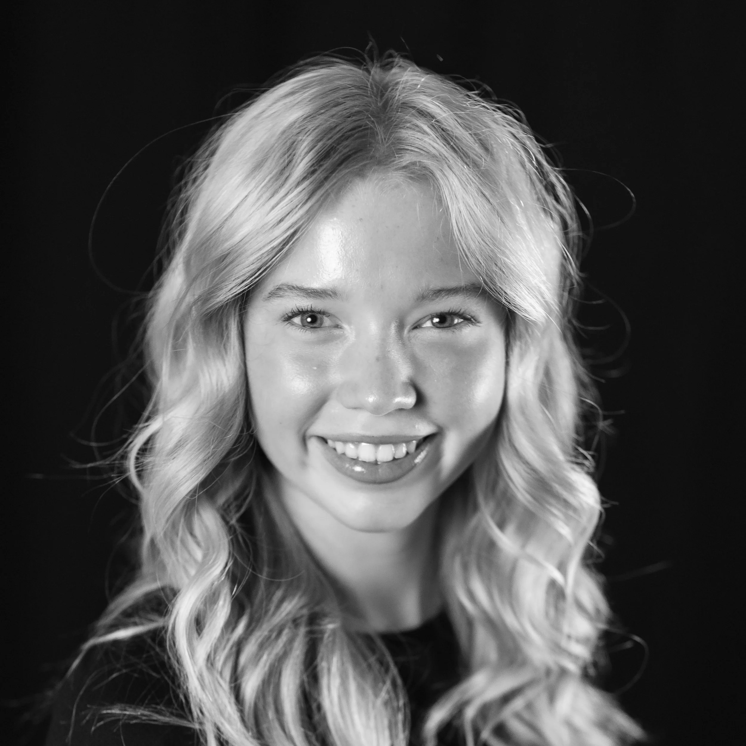  Victoria Cunningham, Ensemble 