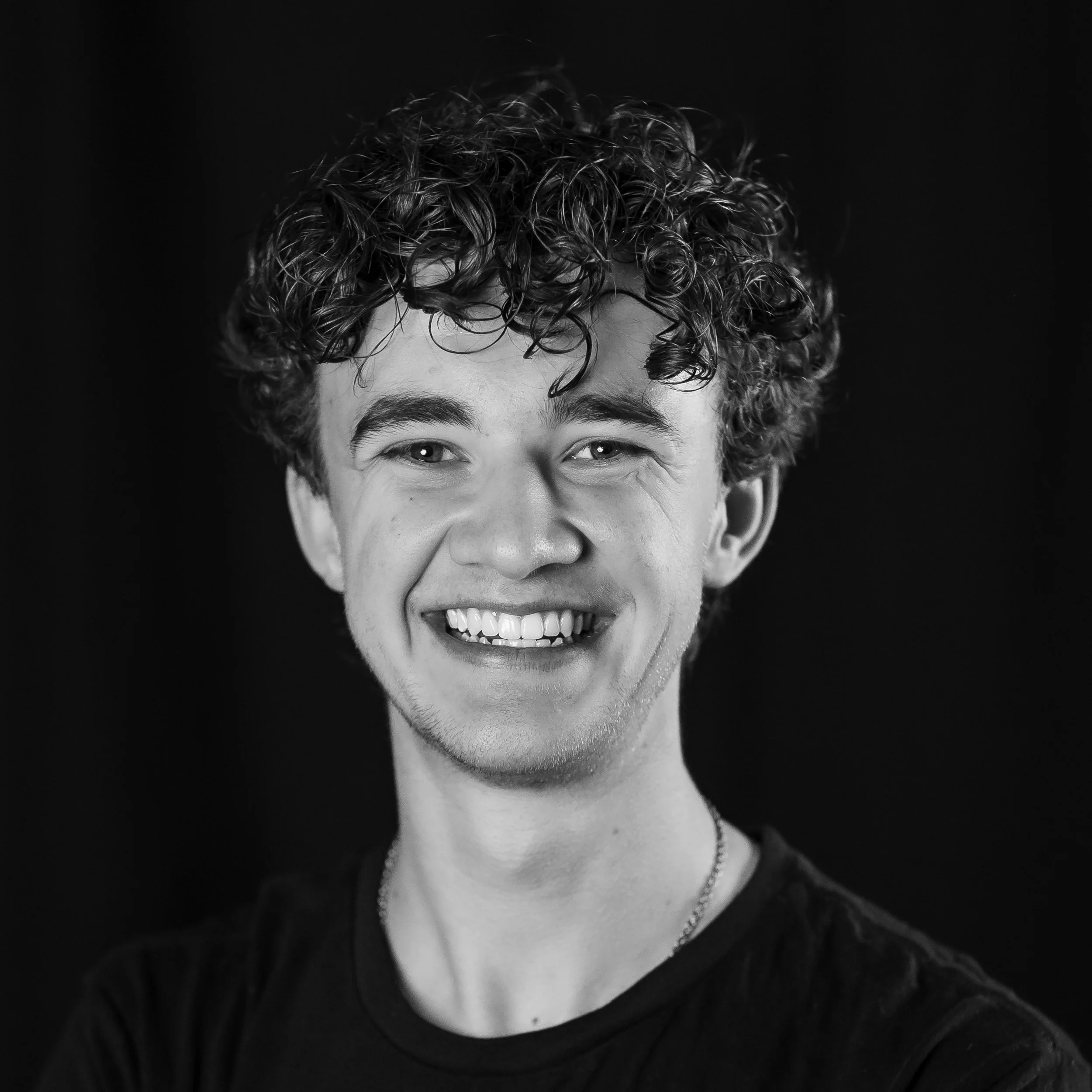  Aiden Craig, Paper Hanger/Ensemble&nbsp; 