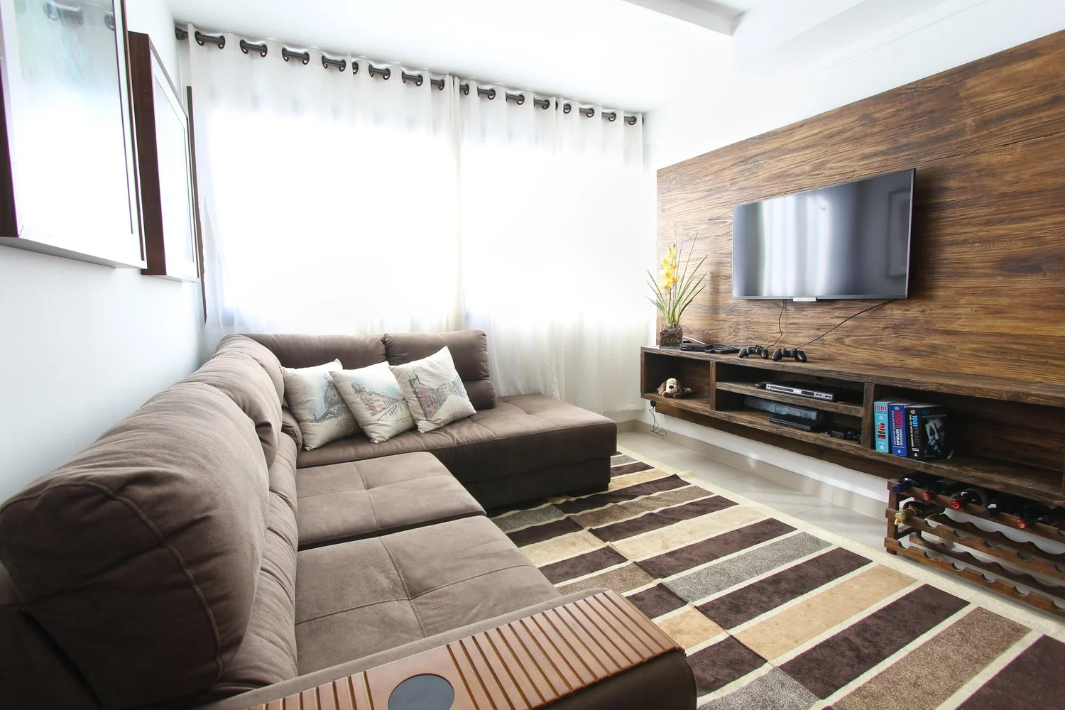 apartment-condo-condominium-275484.jpg