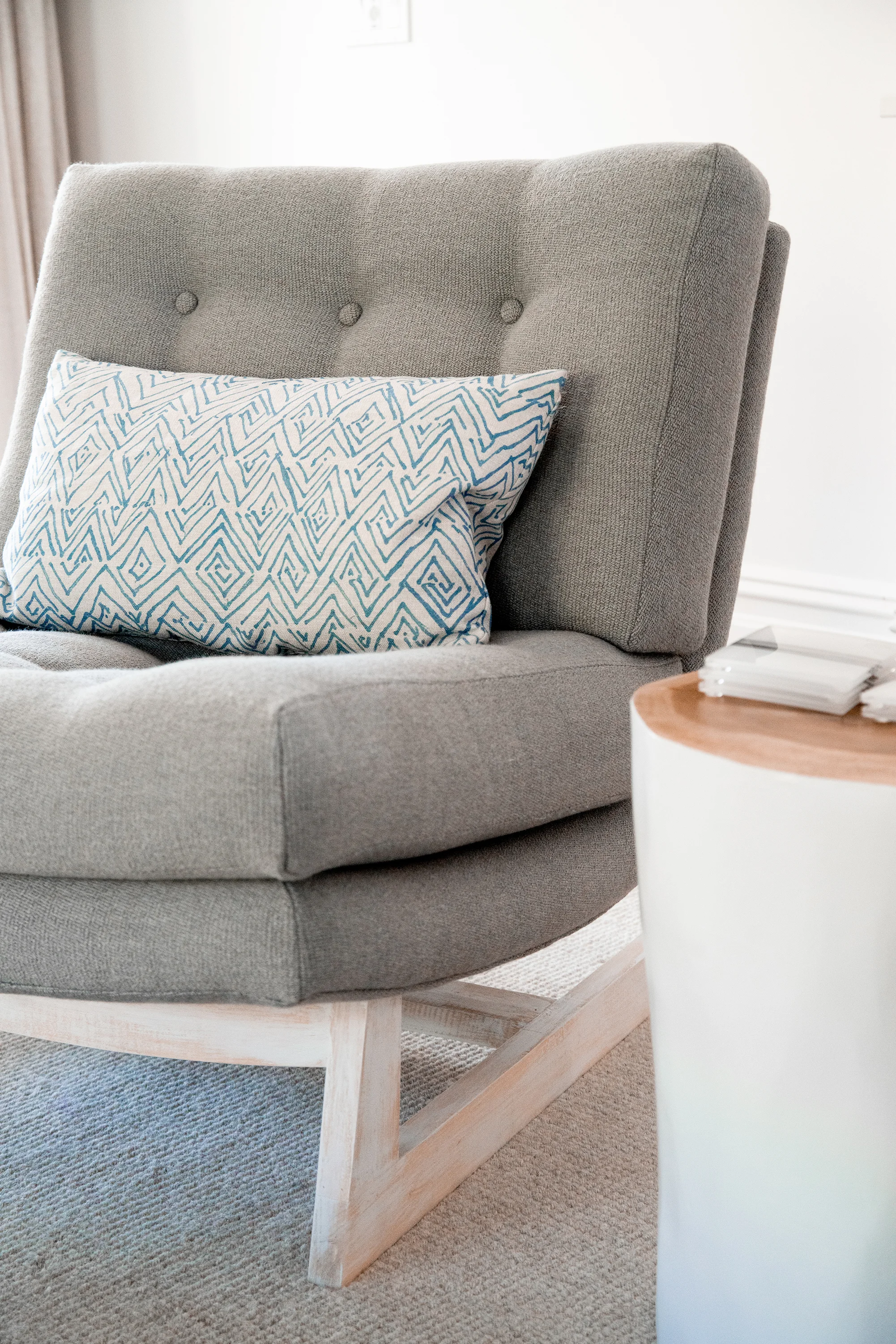 INSTALL_COMAN_ROMEO CHAIR_JAYNEY_DUST BUNNIES_PAPERLESS_INDIGO-3424.jpg