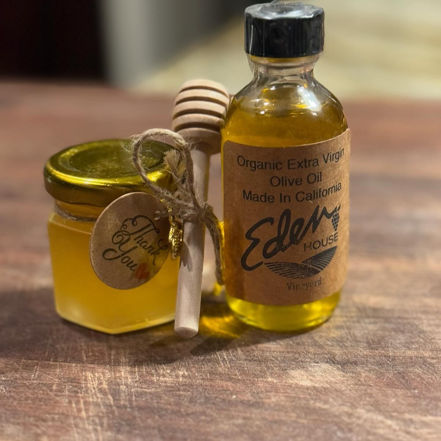 Looking for a cute holiday gift? Grab one of these when you stay with us. A 4oz honey and 6oz extra virgin olive oil.