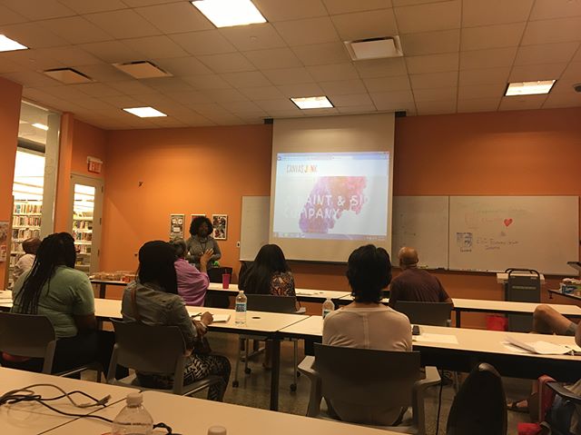 🎨Our guest Entreprenuer @canvasjunk_artist giving the class some first mover strategies and approaches to her business that has allowed her to be successful in a creative field.💡 ••• Follow @canvasjunk_artist and book them for your next corporate event , party or mixer! 🎨🎨 ••• #art #canvasjunk #smallbusiness #maywood #chicago #paintandsip #events #canvas #mixedmedia #paintonglass #paintonwood #paintonfabric #paintondigital #entrepreneurship #egithrive #egi #entrepreneurshipbootcamp