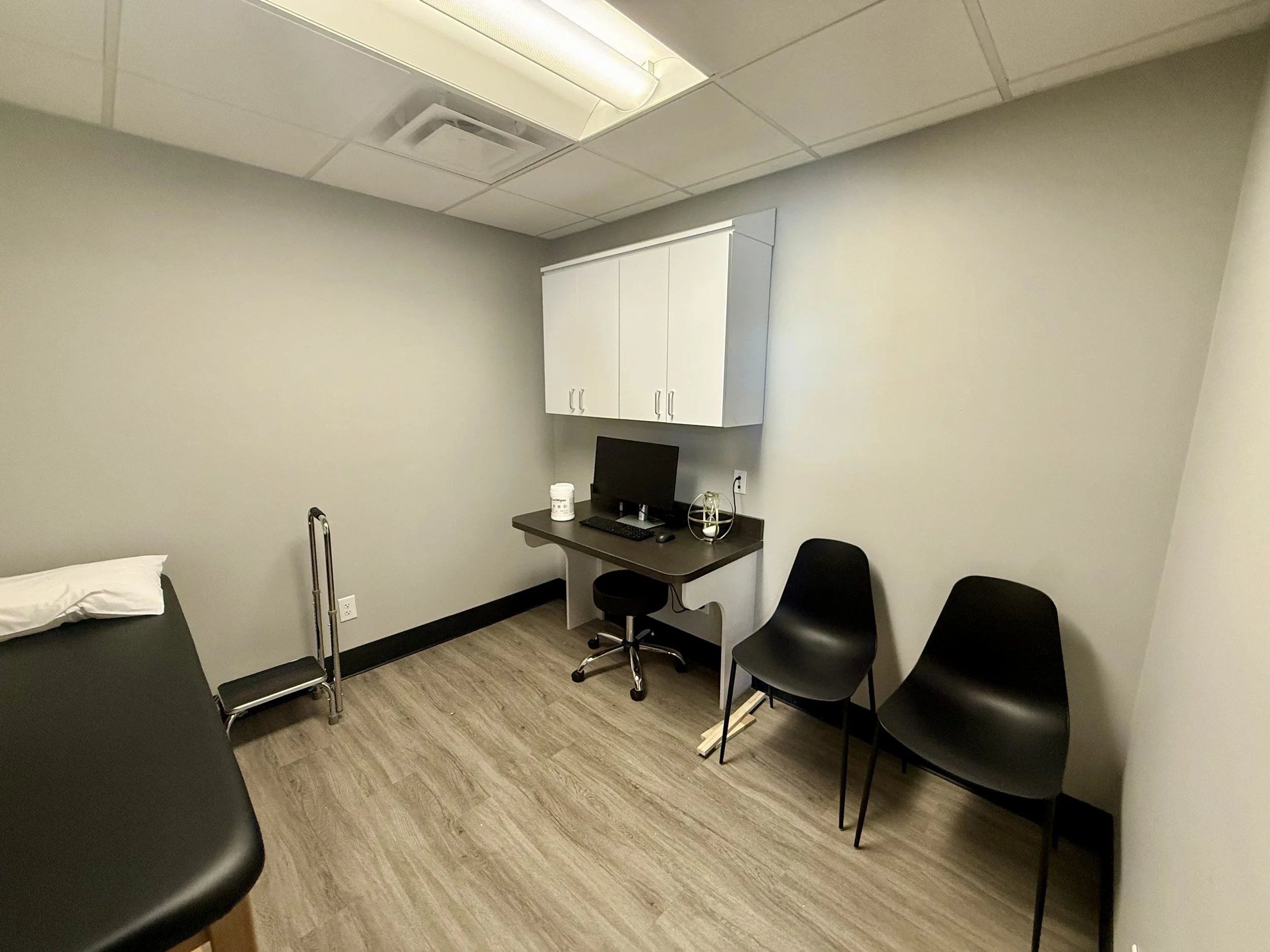Exam Room 6 Inside.jpg