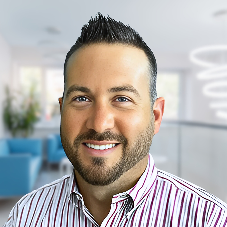 Simon_Headshot.webp