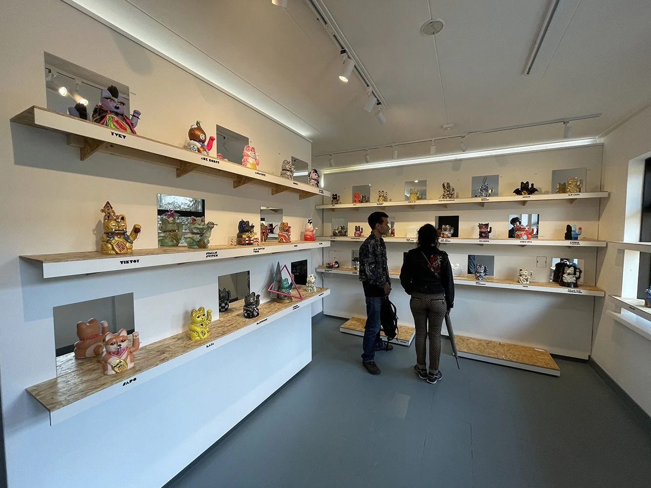 Maneki Neko By Perishable Rush-03.jpg