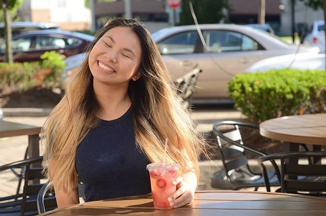 Another beautiful sunny day deserves another ice cold blended lemonadeππποΈβοΈ
π
π
#lovedwellservedwell #love #spreadlove #coolkids #coolkidsclub #commongracecoffeeco #summervacation #summertime #lemonade #blended #downtowndearborn