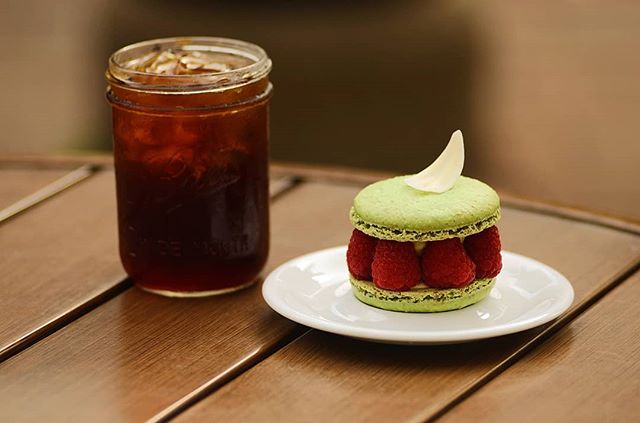 A pretty pastry with a great iced coffee goes very well with another beautiful day in Dearborn!:) β₯οΈπβ
β
β
#commongracecoffeeco #macarons #iced #icedcoffee #downtowndearborn #dearborncoffeeshop #dearbornfun #spreadlove #greatnight #greatcustomers