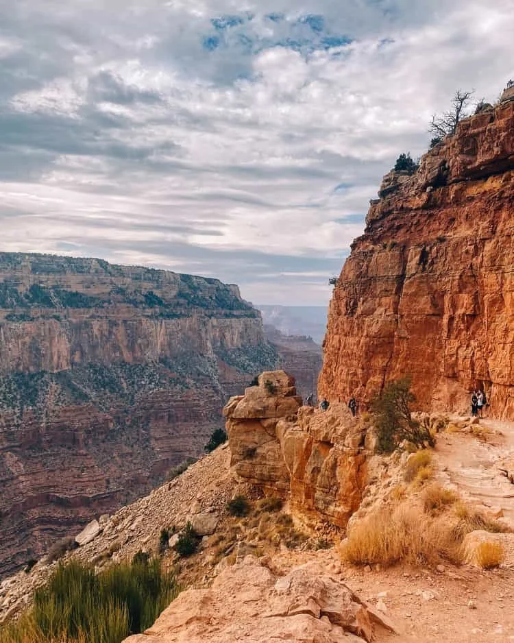 Explore the best hikes in the Grand Canyon National Park.