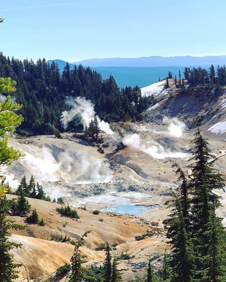 Travel Guide to Lassen Volcanic National Park's Top Things To Do